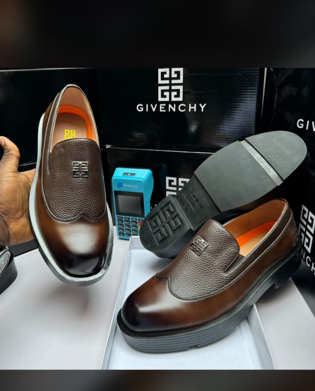 GIVENCHY CLASSY CORPORATE FOOTWEAR